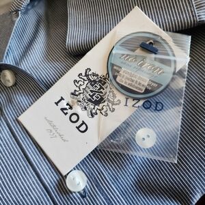 NWT Izod size Large no iron blouse blue and white classic blouse